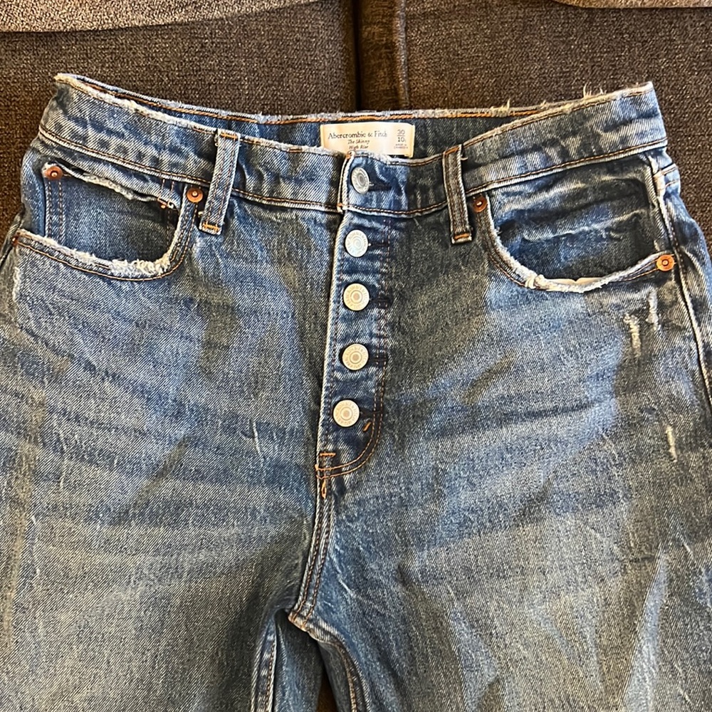 Abercrombie & Fitch Skinny High Rise Jean